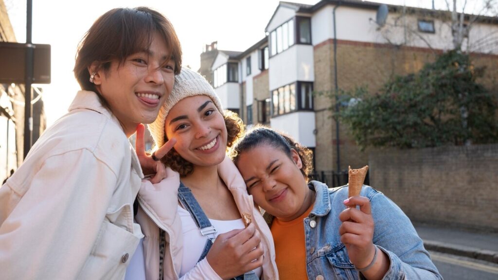 Gokil! Liburan Akhir Tahun Bersama Teman di Jepang: Aktivitas Seru & Tiket Early Bird