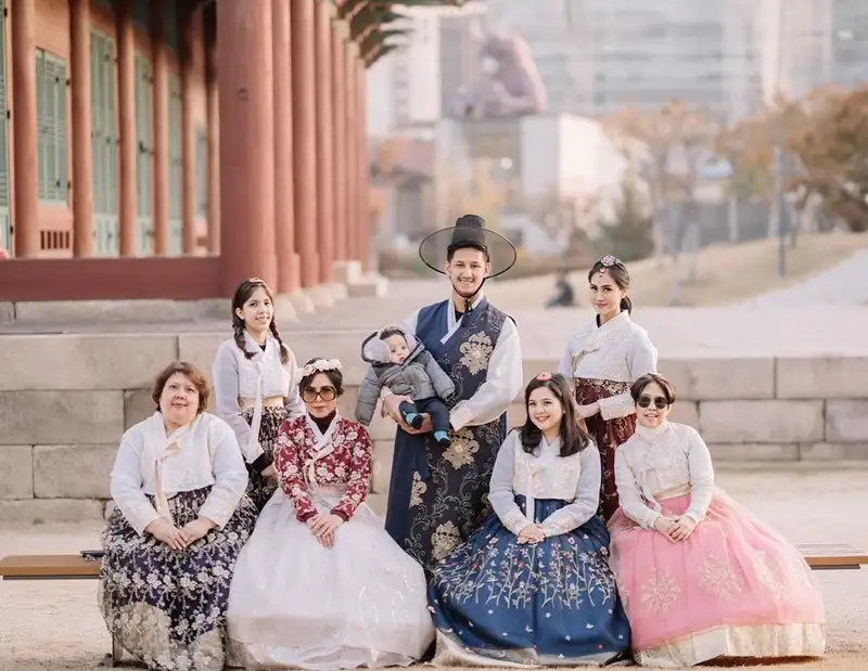 private trip korea selatan keluarga besar