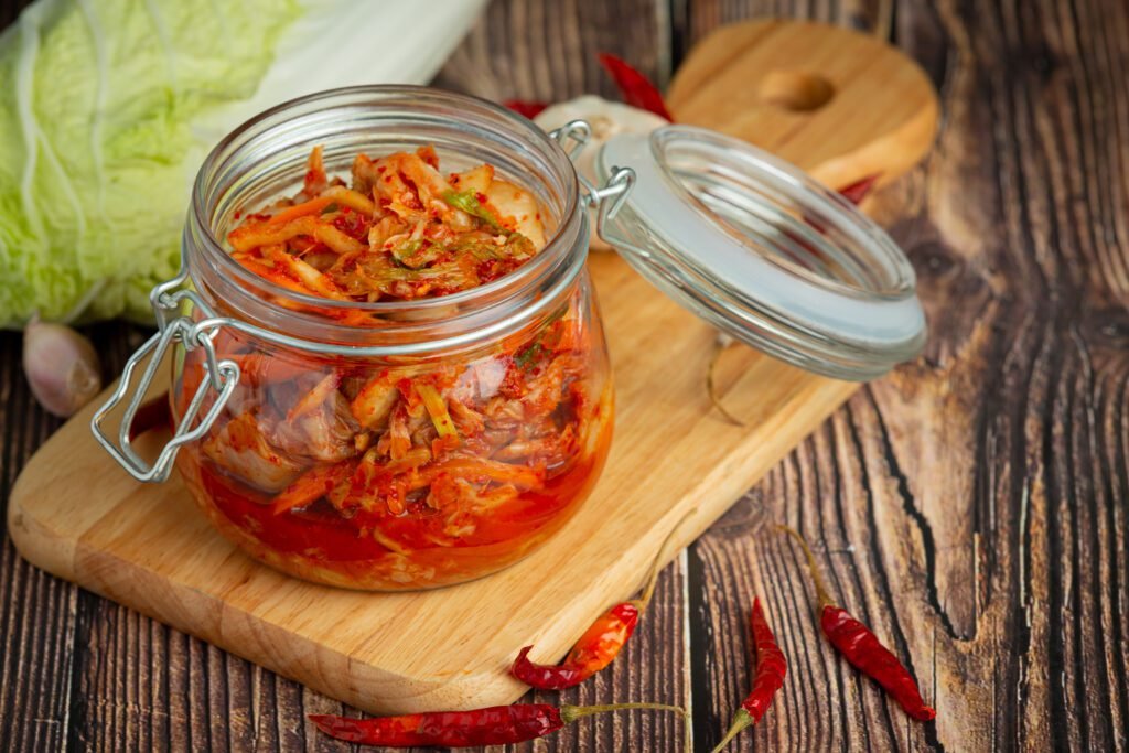 membuat kimchi di korea
